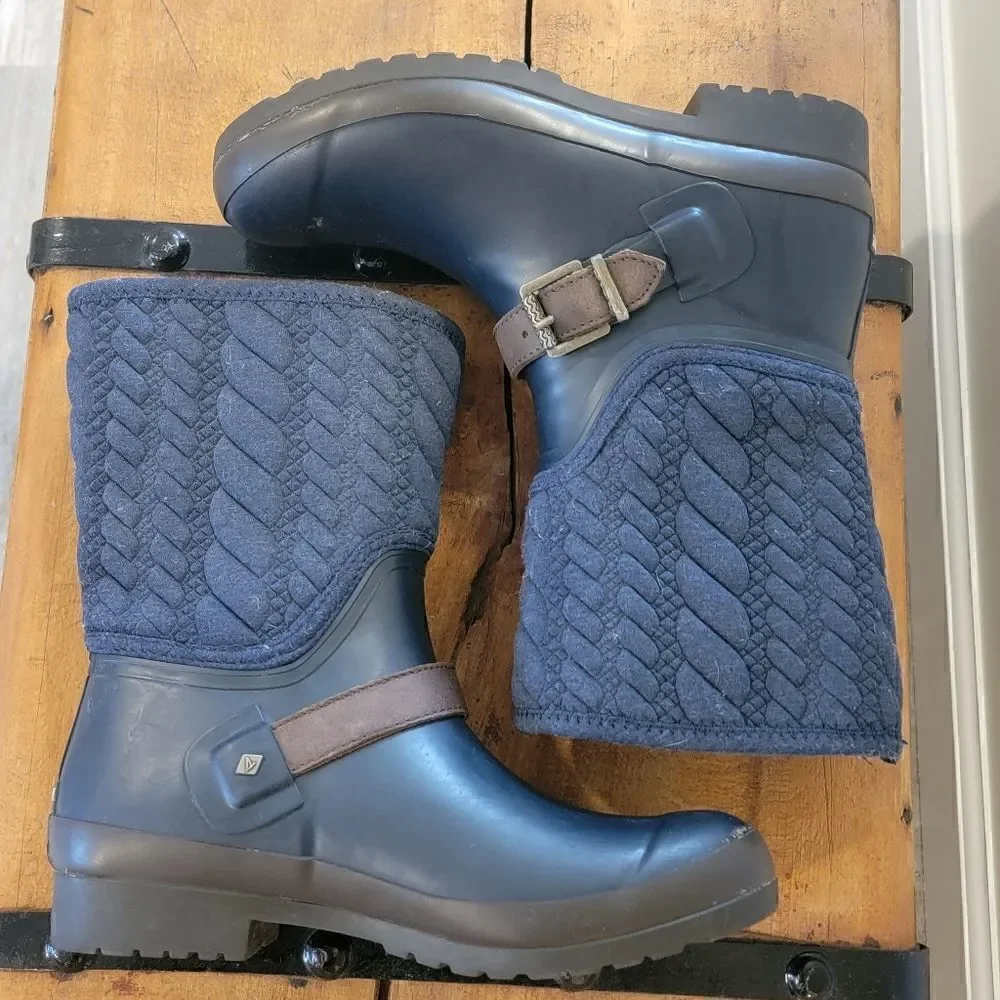 Sperry navy blue Walker fog waterproof boots size 7